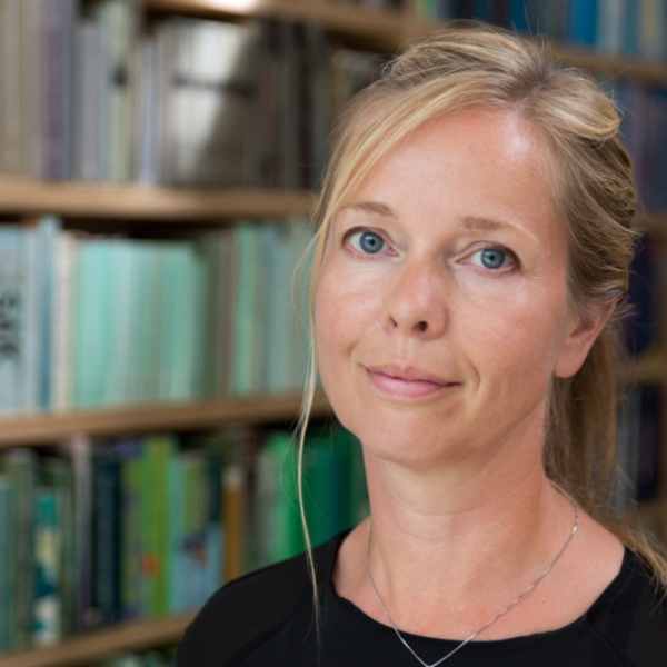 Portrettbilde av Nina M. Schjønsby