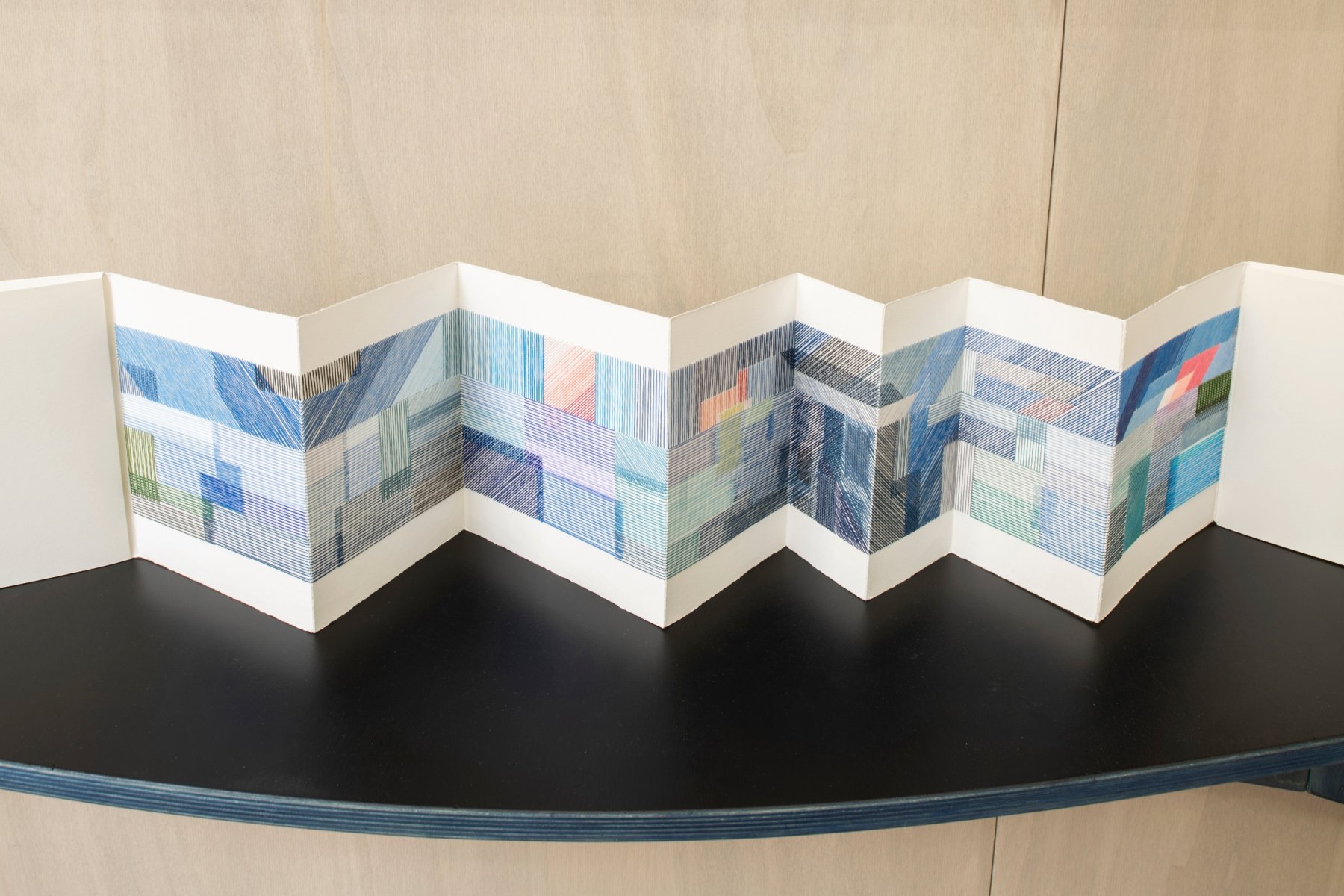 Ingiríður Óðinsdóttir, *Sigling* (2021). Broderi på papir. Foto: Bjarte Bjørkum